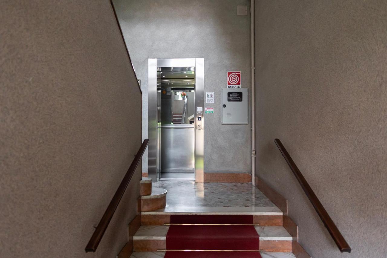 米兰Elegante Bilocale In De Angeli - Piazzale Siena公寓 外观 照片